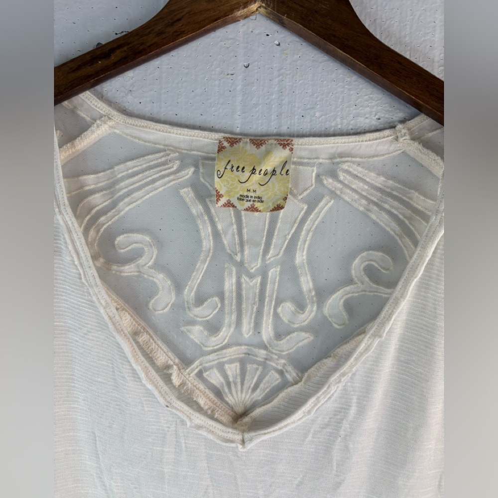 Free People M Boho Lace Trim V-Neck Long Sleeved Top in Off-White - Picture 3 of 10